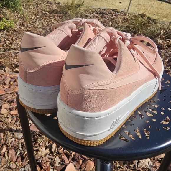 Nike Air Force 1 - Picture 5 of 8